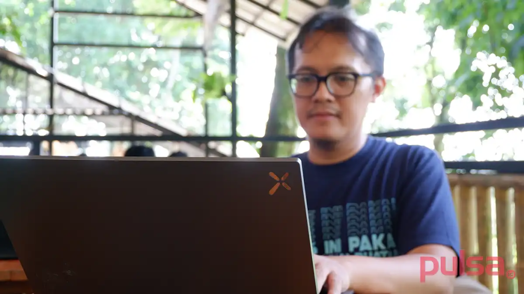 Pengalaman Menggunakan Laptop Axioo Hype 5 AMD di FORWAT TECHNOCAMP 2024